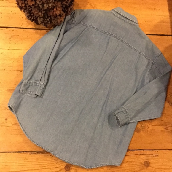 Adorable Embroidered Denim Shirt - Picture 5 of 7